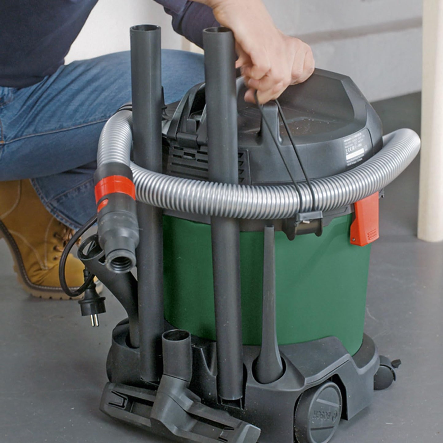 Bosch AdvancedVac 20 Nass- und Trockensauger – 1.200 W, 20 L Behälter, inkl. Zubehör
