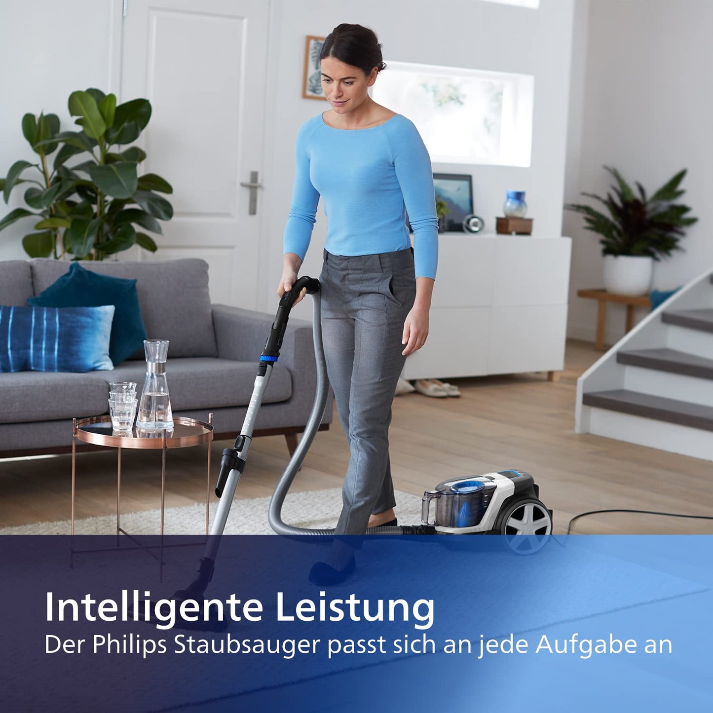 Philips PowerPro Compact Kabelloser Staubsauger – 900 W, Beutellos, HEPA